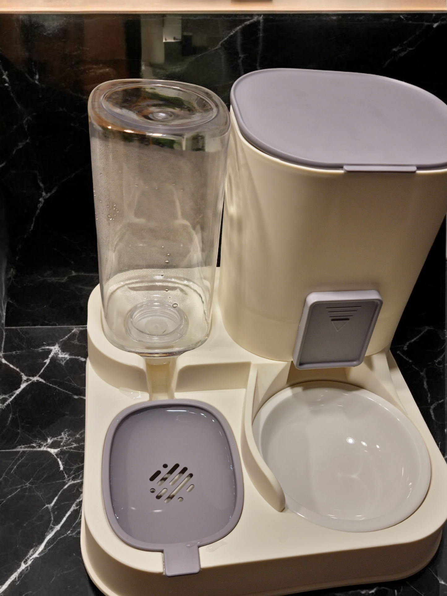 LIVIPETS™ - Automatischer Haustier - Futternapf mit Wasserspender